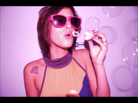 DEV  - Kiss My Lips (Feat. Fabolous)