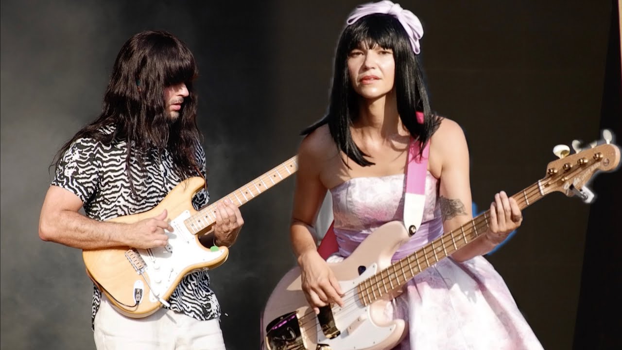 Khruangbin live 2024 - YouTube