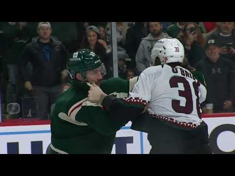 NHL Fight - Coyotes @ Wild - O'Brien vs Duhaime - 30/11/2021