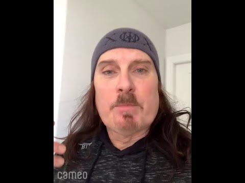 James LaBrie singing "Surrounded" on Cameo