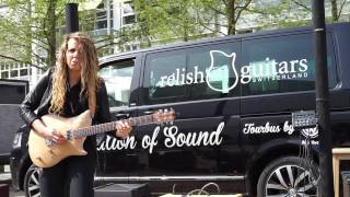Video thumbnail for Shian Hirsch with Relish Guitars Cherry Jane by Relish Guitars Switzerland