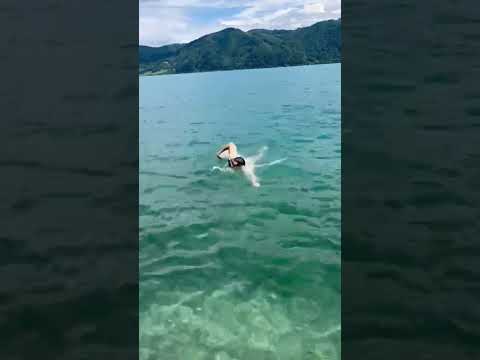 Am Attersee ich glaube, dass ich Rettungsschwimmer werden könnte was meint ihr?