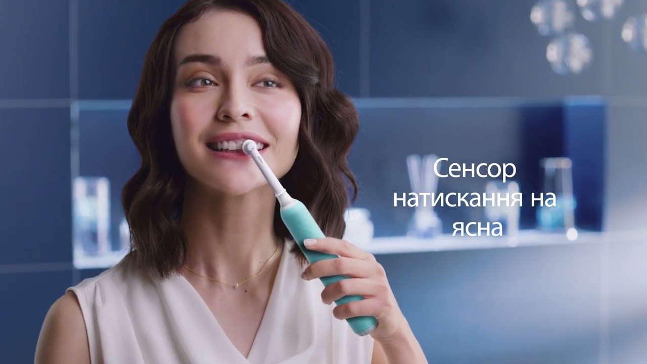 Электрическая зубная щетка ORAL-B Pro D305.513.3 CEUAIL CRX TQ (8001090916464) video preview