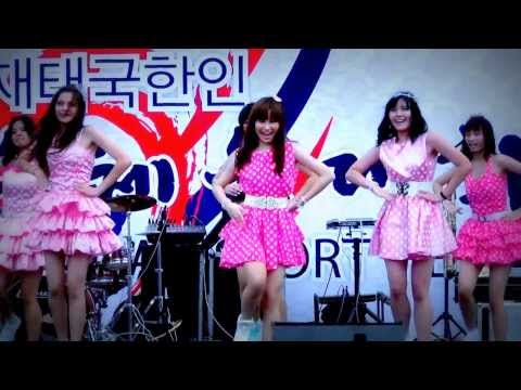 "A-Wink" cover "No No No" (A-Pink) @ audition "HANMAEUM INTERNATIONAL SPORTS FESTIVAL 2013"