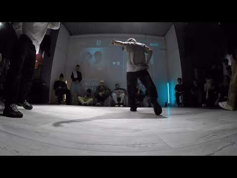 B-boy Mixar & Volodya vs b-boy Jimmy & Wolf