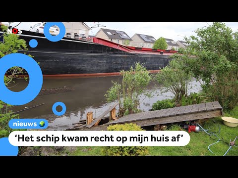 Vrachtschip vaart verkeerd en ramt bootjes en steigers