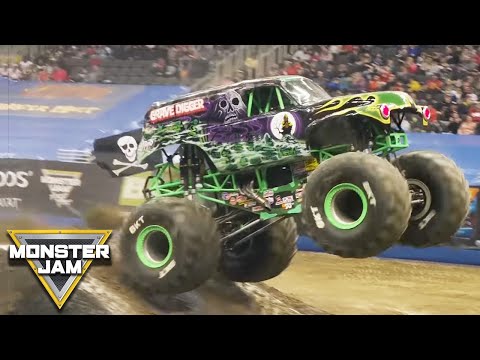 Grave Digger Backflip and Save! | Monster Jam 2020 | Birmingham | Monster Jam