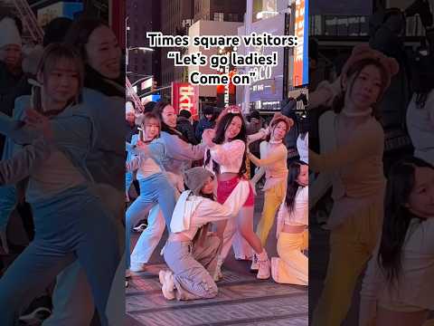 POV: dancing at Times Square under 20F and visitors all cheering🥺🫶 #kpop #newyork