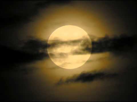 Video thumbnail for Halo ’Round the Moon