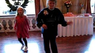preview picture of video 'Grandma dancing on her 90th birthday'