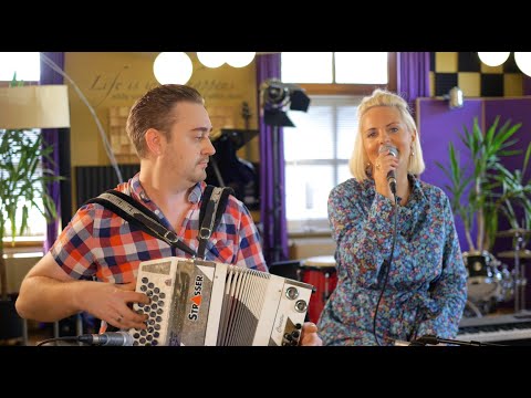 Emmi Lemberg - Großstadt Chick (Akustik-Version)