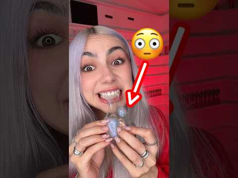 Esto pasa si muerdes un squishy😳😅😩