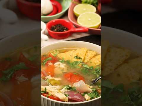 Sopa de Lima 🍲 🍋 #EinfachTasty #SopaDeLima #MexikanischeHühnersuppe #MexikanischeLimettensuppe