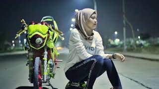 Download lagu Kumpulan cwek cantik naik vijar.. mp3 Download lagu Kumpulan cwek cantik naik vijar.. mp3