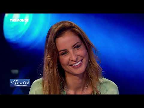 Malika MENARD : "J'ai souffert de mes complexes"