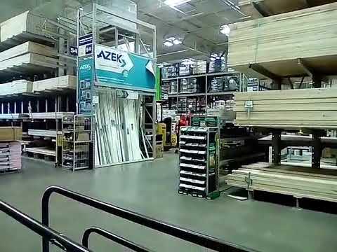 Lowes employees fighting