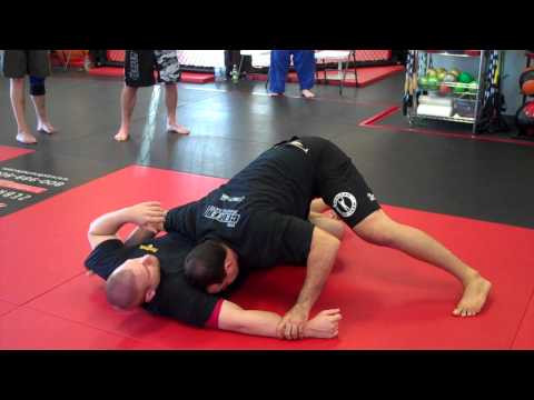 Brazilian Jiu-Jitsu: Half Guard Cross Knee Esgrima Guard Pass