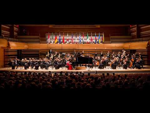 The interviews of kate liu and reviews of her concert, etc.