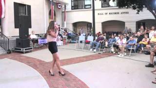 Jacquie Lee canta Back to Black antes do The Voice