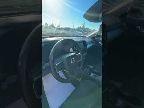 фото volvo xc40 i 0