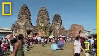 Lopburi Monkey Festival | National Geographic