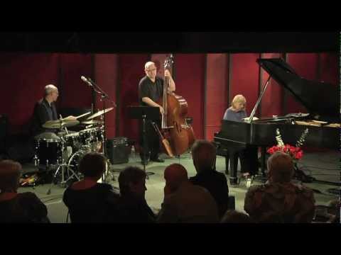 Beegie Adair Trio LIVE - Besame Mucho