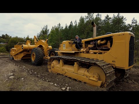 Caterpillar D9G with 491 scraper wagon