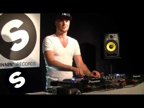download lagu mp3 mp4 Dj Ziggy Malta, download lagu Dj Ziggy Malta gratis, unduh video klip Dj Ziggy Malta