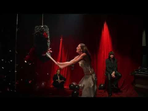 YONAKA - Hit Me When I'm Sore (Official Visualiser)