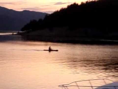 Kardjali lake canooing at sunset