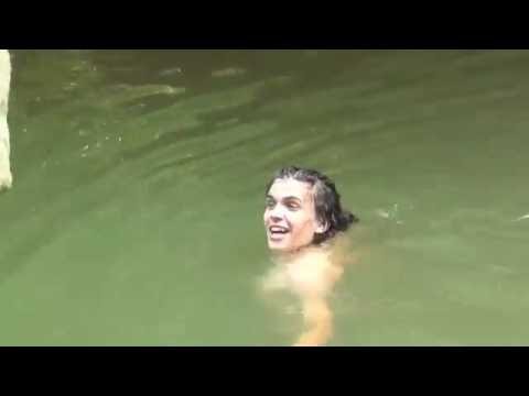 ULTRA MEGA DUBSTEP COMPILATION KISSING PRANK IN THE HOOD 2K16 [GONE WRONG] [GONE SEXUAL]