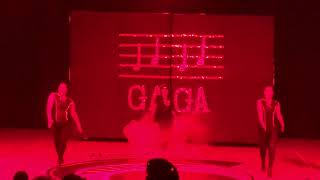 Lady Gaga Titanette Revue