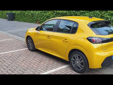 Peugeot 208 1.2 Puretech 75 bhp**ONLY 15000KMS** - Image 2