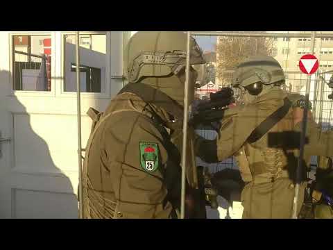 Häuserkampf-Vorführung des Jägerbataillons 25