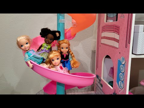 Elsa & Anna toddlers - LOL dollhouse - spiral slide - slime play