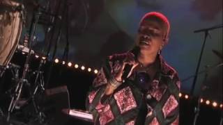 Angelique Kidjo - Petite Fleur