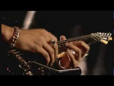 Vasco Rossi - C'è chi dice no - live (HD)