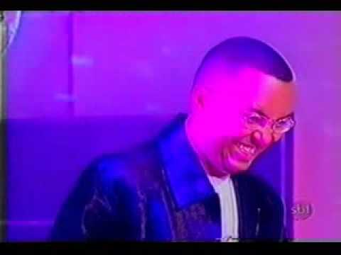 Cantor Latino no Programa Especial Hebe - Parte 06