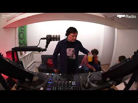 Underground Experience w/ DJ Slon @ KURS Radio 25.12.25