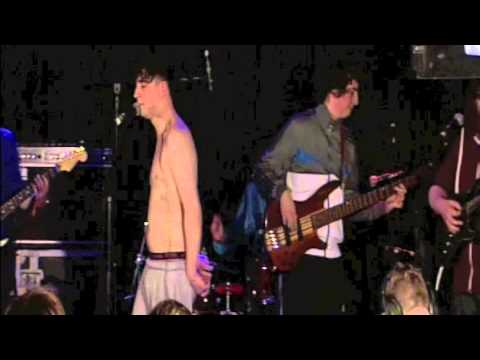 Jelly Mouth Live : The Bully