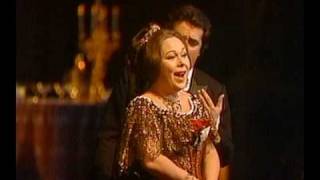 Renata Scotto & Jose Carreras in La Traviata (vaimusic.com)