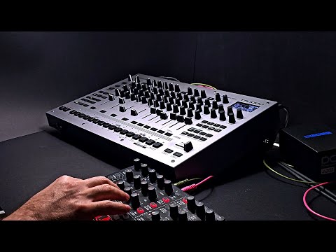 Ninando // Dark Bass Techno // Roland TR-1000 & UNO Synth Pro X