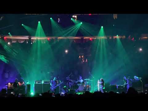 Chloe Dancer/Crown of Thorns- Pearl Jam @ Madison Square Garden 9/11/22 (Mother Love Bone cover)