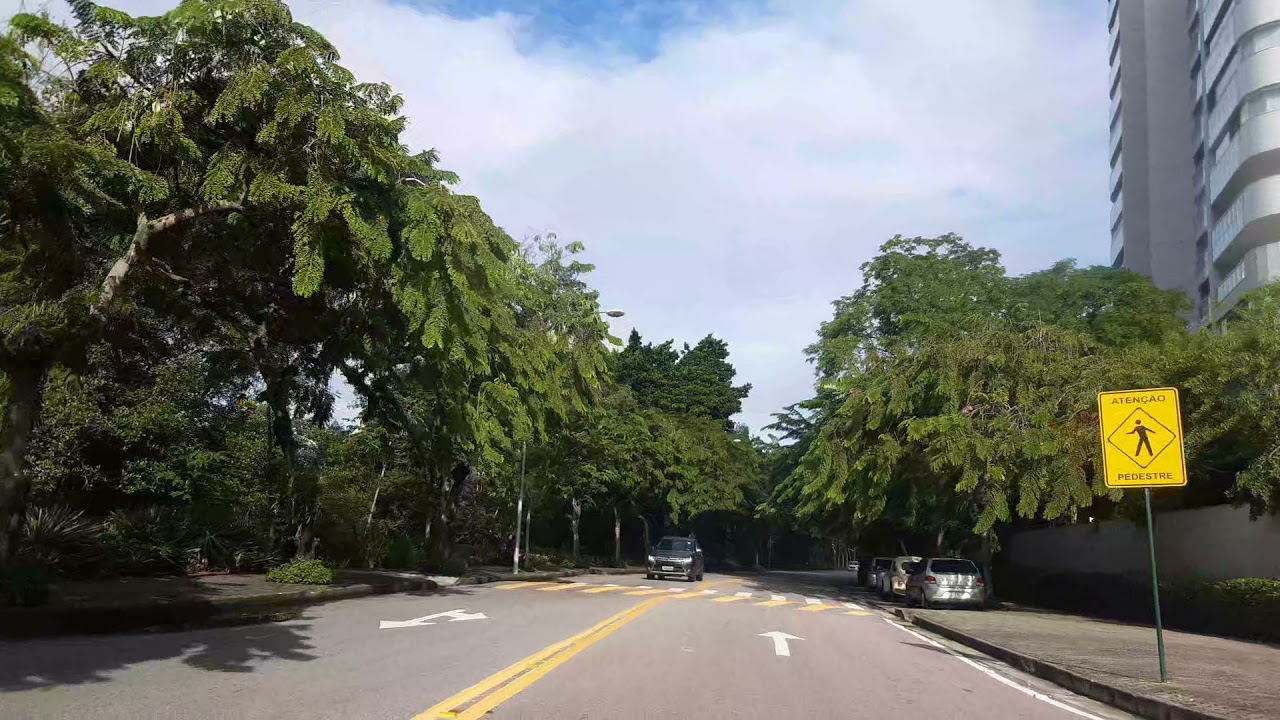 DRIVING RIO DE JANEIRO BRAZIL | Condomínio Península onde moram a Camila Queiroz e Kleber Toledo