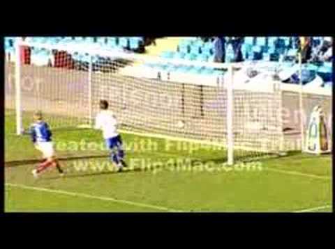 Nannskog scorer 1-0 målet mot Enga