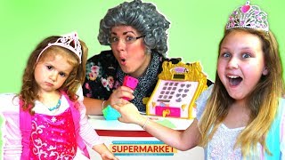 Ruby&BonniePretendPlayShoppingatGreedyGrannyGroceryStoreSuperMarketToys