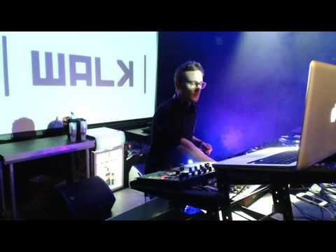 WALK with DESK (Nico Morano - REFLEKTOR CLUB)