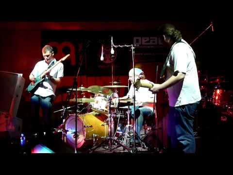 Denis Popov with AlkoTrio