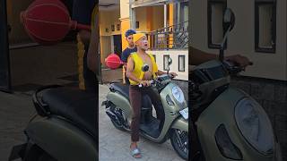 Download lagu Funny Moment While Riding a Motorcycle, The Ending Will Make You Laugh! 😂🏍️ mp3 Download lagu Funny Moment While Riding a Motorcycle, The Ending Will Make You Laugh! 😂🏍️ mp3