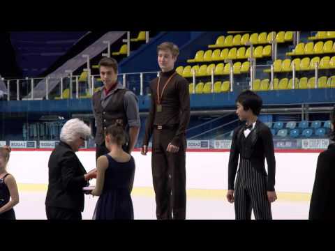 2015 ISU Junior Grand Prix - Zagreb Men Awards Ceremony